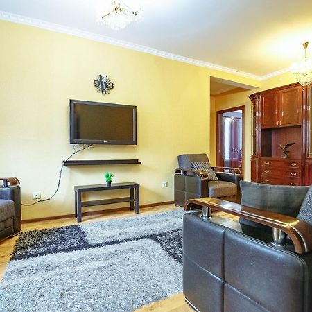 Two Bedroom Apartment On Syganak Street 64-1 Astana Eksteriør bilde