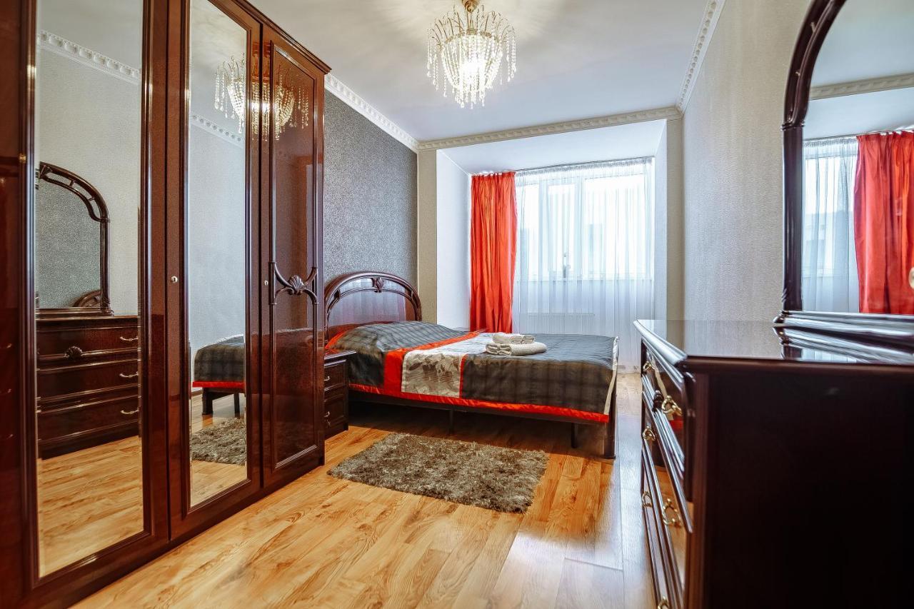 Two Bedroom Apartment On Syganak Street 64-1 Astana Eksteriør bilde